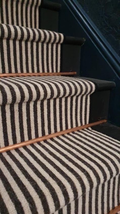 Rug Runner Stairs, Runner Stairs, Stairs Rug, Storage Stairs, Stair Rug Runner, Under Stairs Storage, Stairs Storage, Staircase Decor, Stair Rug