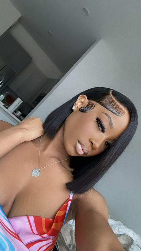 Bob Frontal Hairstyles, Frontal Bob Wig Hairstyles, Bob Frontal Wig, Wig Install Ideas, 27 Piece Quick Weave Hairstyles, Side Part Bob Wig, 27 Piece Quick Weave, Colourful Wigs, Cute Weave Hairstyles