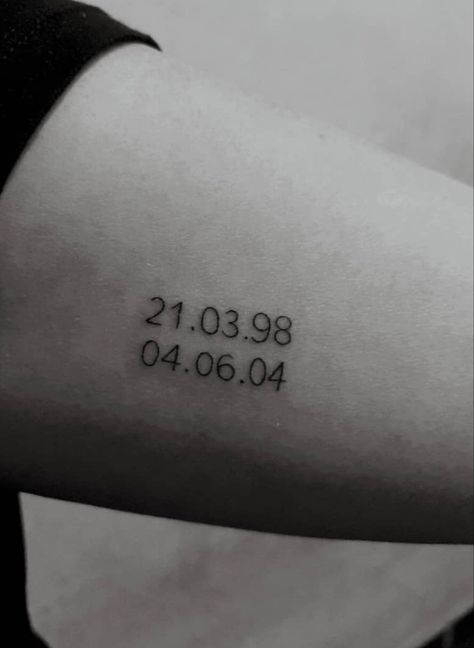 Dates Tatoos Ideas, Date Of Birth Tattoos Ideas Men, Birthyear Tattoo Men, Two Dates Tattoo, Fine Line Date Tattoo, Date Tattoo Placement, Date Tattoo Fonts, Memorial Date Tattoos, Epileptic Tattoo