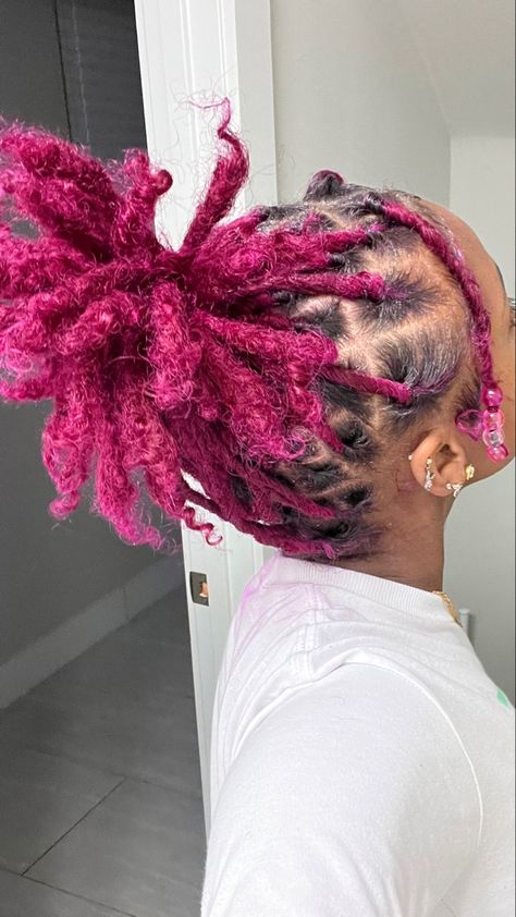 Dread Hairstyles For Women Short Hair, Dyed Locs Black Women, Colored Locs Black Women, Pink Locs, Locs Black Women, Loc Hairstyles, Black Ponytail Hairstyles, Short Locs Hairstyles, Dreadlock Styles