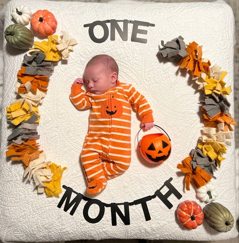 Fall, thanksgiving, Halloween, one month old, monthly milestone photo, photoshoot, one month Halloween Halloween 1 Month Baby Pictures, 1 Month Halloween Pictures, One Month Halloween Baby Pictures, Halloween Milestone Picture Ideas, One Month Old Baby Pictures Boy, Halloween Milestone Pictures, Halloween Monthly Baby Pictures, 1 Month Old Baby Pictures Ideas, Baby Pumpkin Pictures