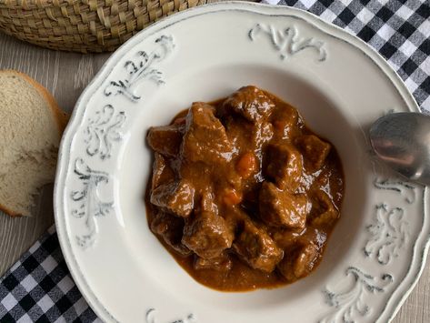 Easy Classic Goulash Recipe | Golaž Classic Goulash Recipe, Classic Goulash, Gnocchi Recipes Homemade, Slovenian Food, Croatian Cuisine, Goulash Recipe, Beef Goulash, Breakfast Sides, Swiss Steak