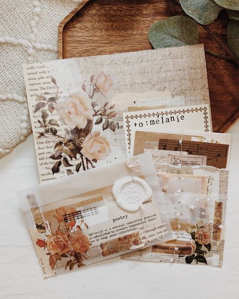 Snail Mail Aesthetic, Penpalling Ideas, Mail Aesthetic, Gifting Aesthetic, Snail Mail Crafts, Snail Mail Ideas, Letter To My Love, Penpal Letters, Snail Mail Envelopes