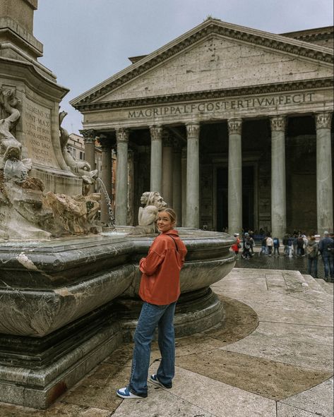 Pantheon Photo Ideas, Piazza Navona Photo Ideas, Colloseum Photo Ideas, Rome Photoshoot Ideas, Italy Pantheon, Rome Pics, Rome Photoshoot, Rome Cafes, Rome Pantheon