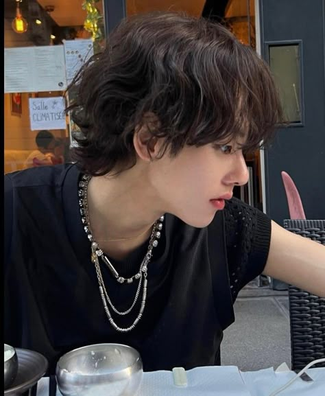 Wolfcut Perm Men, Kpop Male Haircut, Permed Asian Hair, Korean Wolfcut Men, Gojo Haircut, Taehyung Haircut, Asian Wolfcut, Short Bangs Mullet, Perm Hairstyles Men