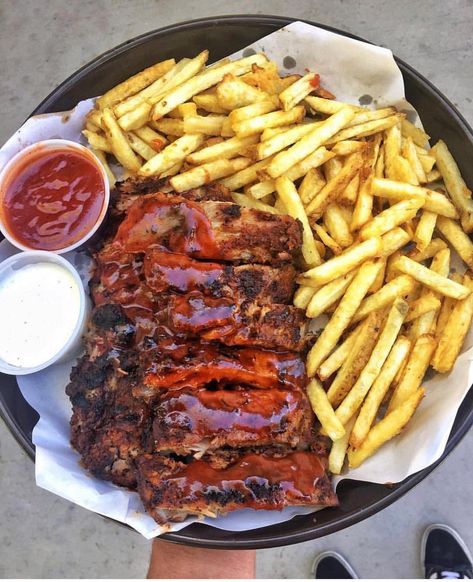 Ribs And Fries, Ground Beef Recipes Easy, Barbecue Recipes, Food Goals, Food Obsession, Pretty Food, Food Cravings, Diy Food Recipes, Junk Food