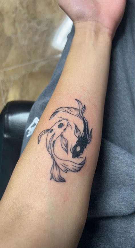 Japanese Matching Tattoos Couples, Matching Koi Tattoos, Avatar Coy Fish Tattoo, Koi Fish Tattoo Ying Yang Pisces, Ting And Yang Koi Fish Tattoo, Coi Fish Hand Tattoos, Ting Yang Koi Fish Tattoo, 4 Siblings Tattoo, Ditch Tattoos For Women