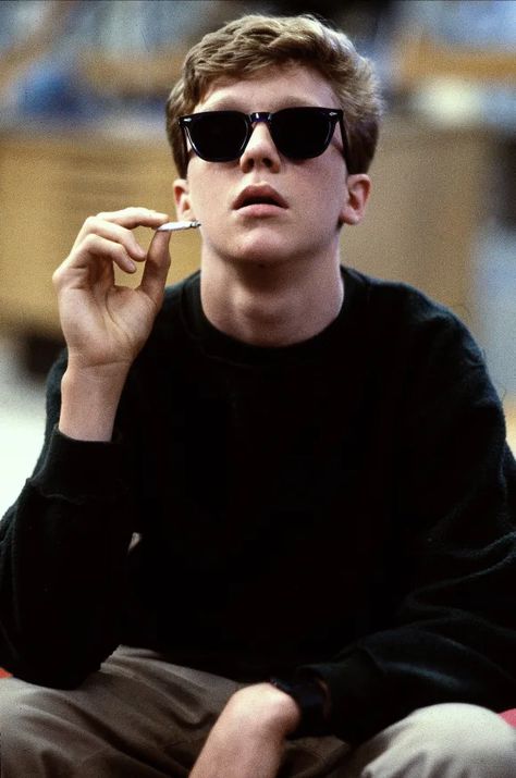 Anthony Michael Hall as "Brian Johnson" in The Breakfast Club Anthony Michael Hall Breakfast Club, Michael Hall, Anthony Michael Hall, Brat Pack, Oliver Goldsmith, 80s Sunglasses, Brian Johnson, The Best Films, The Breakfast