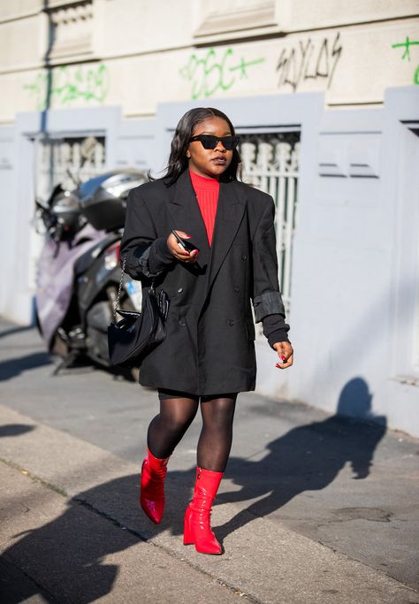 Prada Started a Trend With Its Reissued Nylon Bags, Just Like It's 2005 Again Prada Nylon Bag Street Style, Red Boots Style, Red Boots Outfit, Bag Street Style, Prada Nylon Bag, Boots Outfit Men, Red Leather Boots, Boot Outfits, Quick Fashion