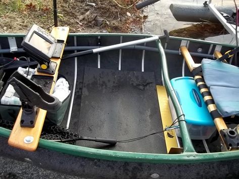 Tricking out an aluminum canoe - Bass Boats, Canoes, Kayaks and more - Bass Fishing Forums Grumman Canoe, Canoe Stabilizer, Diy Boat Seats, Jon Boat Project, Aluminum Canoe, Kayak Cart, Bass Boats, Canoe Accessories, Canoe Building