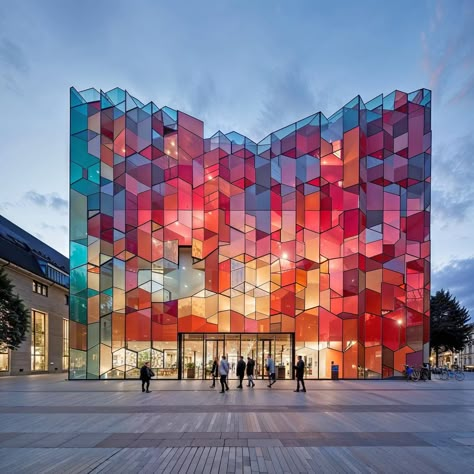 Archi • Instagram Glass Building Facade, Stained Glass Architecture, Commercial Windows, Design Perspective, Glass Facade, Building Facades, Design University, Old Glass Bottles, Facade Architecture Design