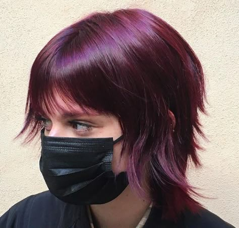 Metallic Pink Hair, Dyed Shag Hair, Alternative Hair Color, Purple Red Hair, Purple Hair Short, Pink Short Hair, Short Purple Hair, Mullet Hair, Idea Aesthetic