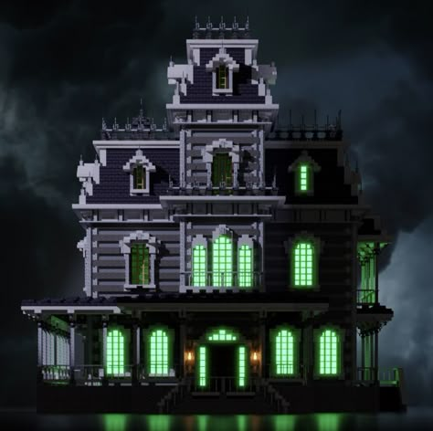 Minecraft Haunted House, Minecraft Gothic House, House Victorian Style, Dark Mansion, Vampire House, Minecraft Building Ideas, House Victorian, Minecraft Houses Survival, Gothic Mansion