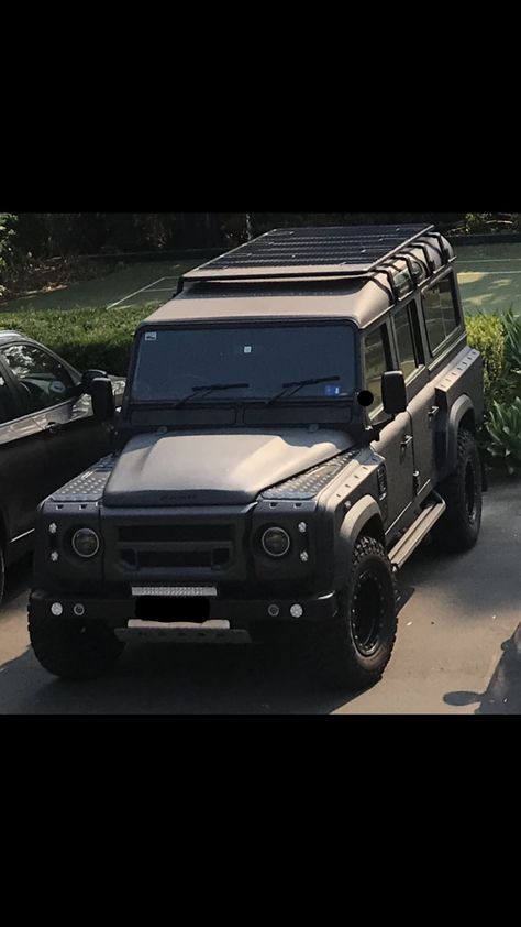 Kahn Defender, Offroad Jeep, Defender 110, Steel Wheels, House On Wheels, Land Rover Defender, Land Rover, Jeep, Suv Car