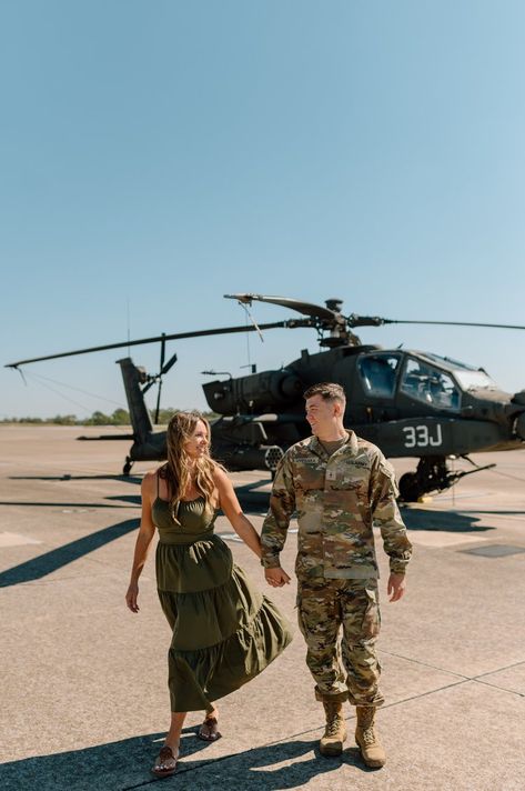 What to Wear During Army Flight Graduation Week — Ellenberg & Co. Army Graduation Outfit, Army Photoshoot, Army Service Uniform, Army Pilot, Boyfriend Graduation, Military Couple, Flight School, Military Couples, Army Couple