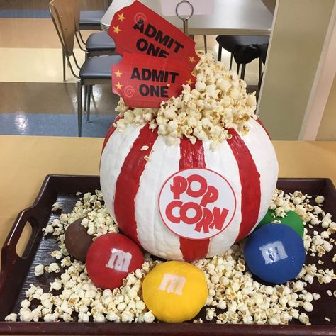 Popcorn Pumpkin, Creative Pumpkin Decorating, Pumpkin Carving Contest, Pumpkin Decorating Contest, No Carve Pumpkin Decorating, Labu Halloween, Creative Pumpkin Carving, Pumpkin Contest, Halloween Pumpkin Designs