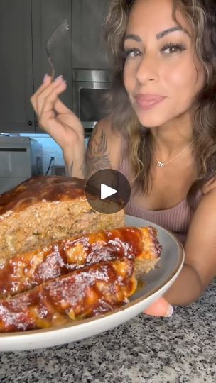 207K views · 4.6K reactions | Cowboy butter meatloaf #cowboybutter #mealoaf #recipe #cook #food  RECIPE:2 lbs 80/20 ground beef2 eggs3/4 cup shredded Parmesan cheese 1 small onion grated or chopped fine3 tbsp cowboy butter seasoning 1 tbsp tomato paste2 tsp smoked paprika 2 tbsp Italian seasoning 1 tbsp parsley 1 tsp pepperSalt to taste Miss all together and form into loaf.  Bake for 40 min on 375.  Then add:Glaze1/8 cup Worcestershire sauce 1 tbsp brown sugar or swerve1-2 drops liquid smoke1 tbsp tomato paste 1 tbsp apple cider vinegar Bake for 20 more minutes | Brooke Brown | Brooke Brown · Original audio Cowboy Butter Meatloaf, 2 Lbs Hamburger Meat Recipes, Butter Seasoning, Cowboy Butter, Nice To Meat You, Brooke Brown, Burger Recipes Beef, Hamburger Dishes, Meatloaf Muffins