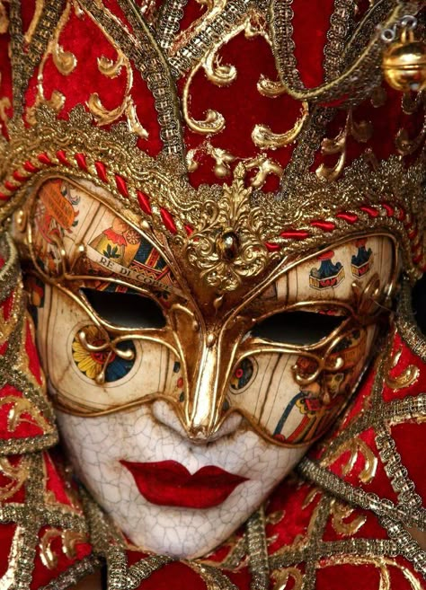 Venetian Carnival Masks, Venetian Carnival, Carnival Of Venice, Wearing A Mask, Venice Carnival, Venetian Masks, Venetian Mask, Masquerade Masks, Carnival Masks