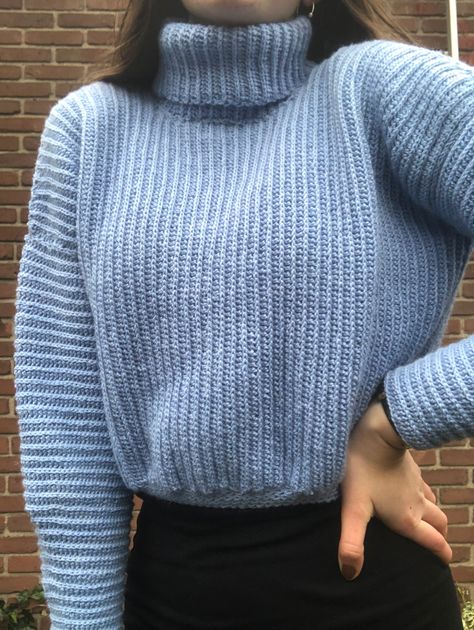 Just finished this sweater, it fits super nice! Crochet Turtle Neck Sweater, Crochet Turtle Neck, Crochet Turtle, Turtle Neck Sweater, Diy Crochet Projects, It Fits, Crochet Sweater, Diy Crochet, Turtleneck Sweater