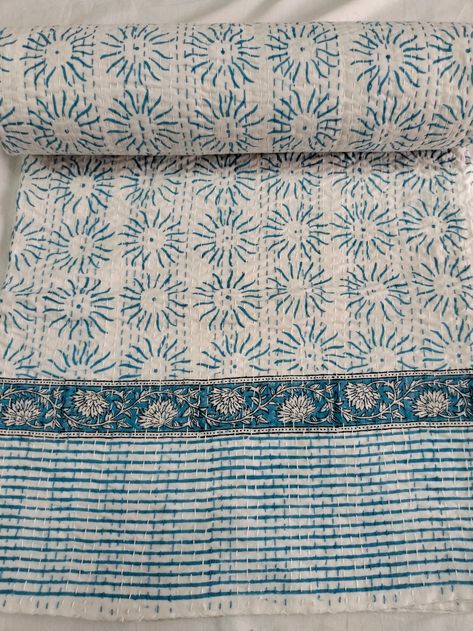 Hand Block Print Cotton Bedspread Handmade Kantha Quilt Indian - Etsy Kantha Bedding, King Size Blanket, Reversible Bedding, Bedding Throw, Kantha Bedspreads, Lightweight Quilt, Quilts For Sale, Quilted Bedspreads, Kantha Stitch