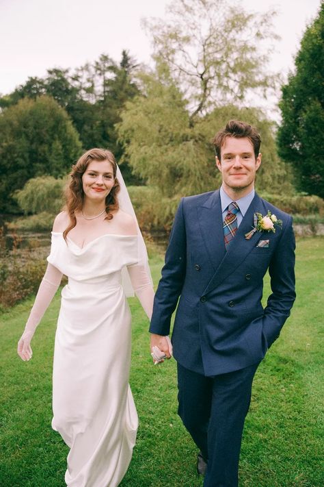 Inside Amber Anderson And Connor Swindells’s Quintessentially Scottish Highlands Wedding | British Vogue Connor Swindells, Old Hollywood Waves, Highlands Wedding, Corset And Skirt, Highland Wedding, Vogue Wedding, Wedding Inside, Scottish Wedding, Wedding Photo Inspiration