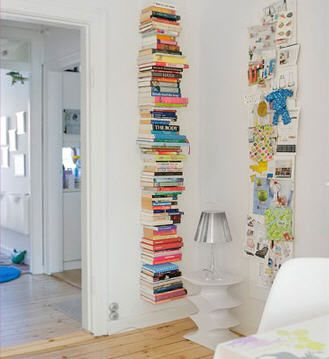 book shelf Bookshelves Above Doors, Vertical Book Shelf, Book Shelf Around Tv, Vertical Book Shelf Ideas, Long Book Shelf, Book Shelving, Shelves Around Tv, Vertical Bookshelf, Shelf Arrangement