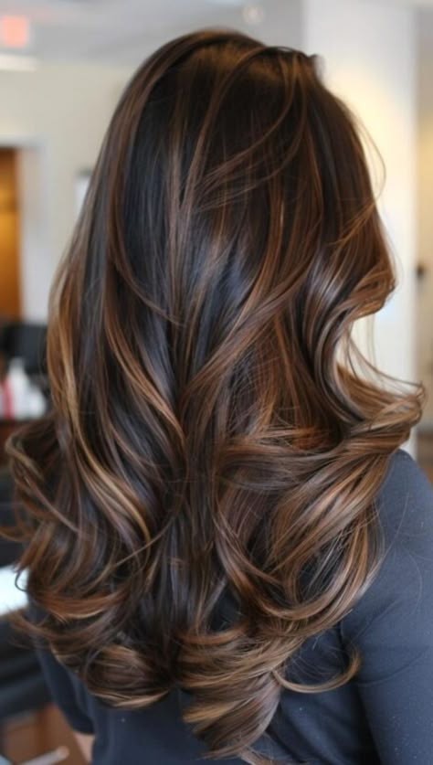 Balyage Long Hair, Balayage Long Hair, Fall Hair Color Trends, Brown Hair Inspo, Brunette Hair With Highlights, Dark Hair With Highlights, Fall Hair Color For Brunettes, Brunette Balayage Hair, Long Hair Color