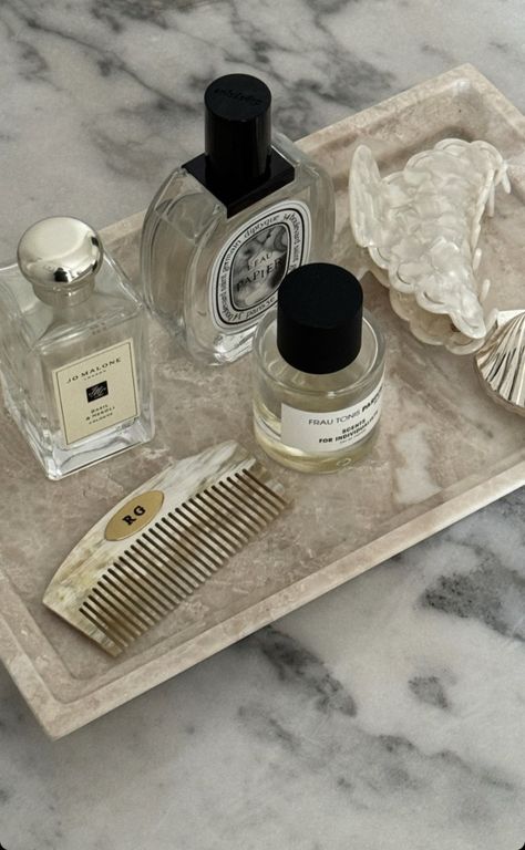 Academia Makeup Aesthetic, Light Academia Makeup, Academia Makeup, Perfume Display, Perfume Tray, Makeup Aesthetic, Bedroom Vanity, Dream Apartment, Light Academia