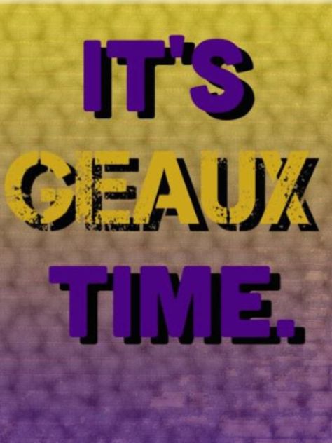 GEAUX Tigers! Lsu Pictures, Lsu Cookies, Lsu Tigers Art, La Pictures, Lsu Babies, Lsu Gameday, School Wreaths, Lsu Game, Lsu Fans