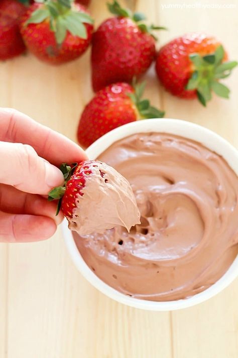 Delicious Chocolate Yogurt Dip for dipping your favorite fruit in! Creamy, light and easy to make. #AussieStyle #ad Chocolate Yogurt Dip, Chocolate Dip, Dessert Dip, Chocolate Yogurt, Paleo Dishes, Preschool Snacks, Yogurt Dip, Healthy Groceries, Dessert Dips