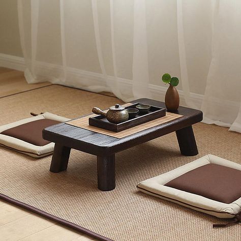 Bedroom Simple Decor, Japanese Bedroom Decor, Japanese Tea Table, Japanese Bedroom Design, Simple Decor Ideas, Japanese Inspired Bedroom, Round Dinner Table, Tea Table Design, Japanese Bedroom