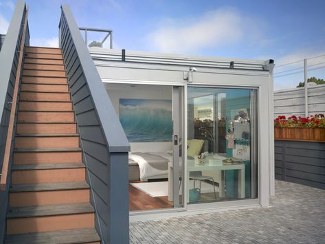 This bedroom is “hidden” atop of a 1890’s home in San Francisco. With two walls of glass and stairs leading to another level of roof deck, it is the ultimate bedroom. - Fine Homebuilding #HomeDesign #BedroomDesign #Rooftop Rooftop Room, Rooftop Bedroom, Bedroom Remodel On A Budget, Small Rooftop, Mark English, Guest Bedroom Remodel, Kids Bedroom Remodel, Small Bedroom Remodel, Rooftop Design