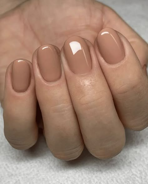 Sophisticated Nails, Natural Nails Manicure, Beige Nails, Short Nail, Round Nails, Short Nail Designs, Neutral Nails, Dream Nails, Classy Nails