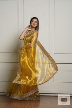 Fashion: #fashion, #style, #outfitinspiration, #beauty Tissue Saree Styling, Golden Saree Bride, Tissue Fabric Dress Design, Tissue Suits Design, Gold Colour Saree, Golden Saree Look, Golden Colour Saree, Yellow Tissue Saree, Tissue Saree Look