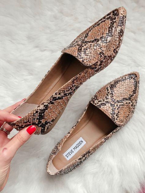 Snakeskin Flats Outfit, Snakeskin Shoes Outfit, Flat Shoes Outfit, Fall Shoe, Snake Skin Shoes, Tennis Shoes Outfit, Fashion Shoes Flats, Shoe Trends, Nordstrom Anniversary Sale