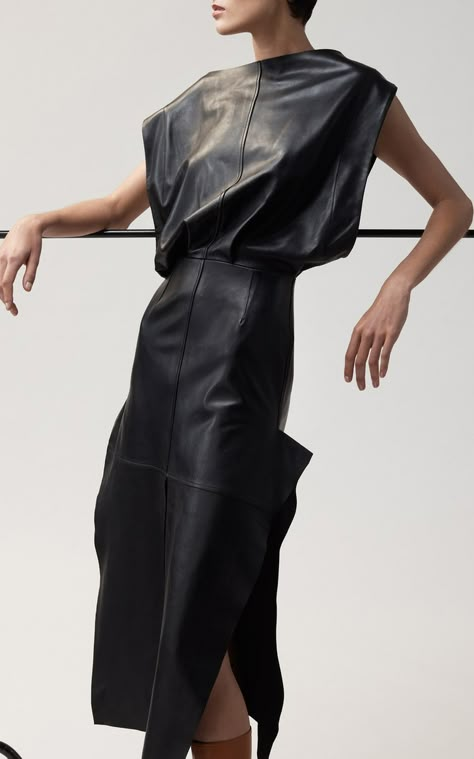 Women's Maticevski Spring Summer 2023 Collection | Moda Operandi Maticevski 2023, Moda Operandi 2024, Toni Maticevski, Leather Couture, Ropa Upcycling, Edgy Dress, Leather Midi Dress, 2023 Collection, Leather Dresses