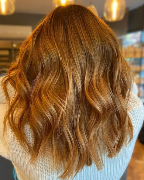 Copper Straight Hair, Bronze Copper Hair, Honey Bayalage, Glazed Hair, Copper Hair, Red Head, Hair Girl, Hair Envy, Straight Hair