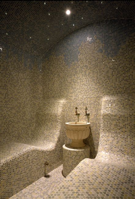 Home Hamam, Hamam Bathroom, Hammam Bathroom, Steam Room Shower, Home Spa Room, Wellness Room, Spa Lounge, Spa Interior Design, Piscina Interior