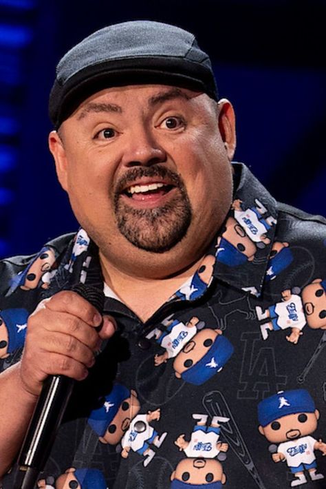 In 2008, Gabriel and Valdez were first spotted together, according to The Sun. They began a secret relationship that continued until the middle of 2020. Fluffy Comedian, Fluffy Gabriel Iglesias, Gabriel Iglesias, Scene Drawing, Doctor Picture, Secret Relationship, Family First, I Icon, Comedians