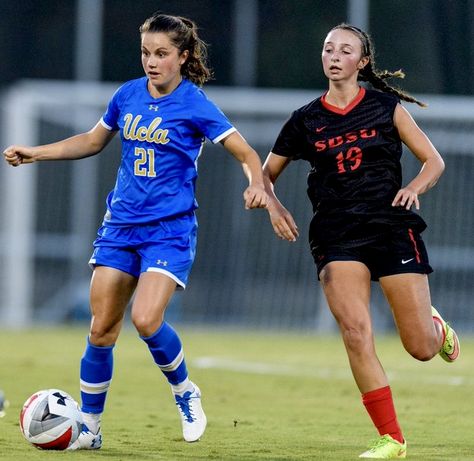 Ucla Womens Soccer, Ucla Soccer Women, Ucla Soccer, Jessie Fleming, Women's Soccer Uniforms, Ucla College, Chelsea Women, Soccer Women, Soccer Uniforms