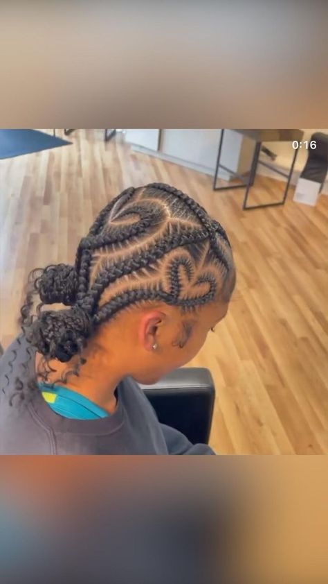 Pin on HAIR❤️ Feedin Braids In Front Knotless In Back, 5-6 Feedin Braids, Freestyle Feed In Braids, French Braids Black Hair, Big Cornrows, Corn Row, Future Hairstyles, Cornrows Hairstyles, Scalp Braids