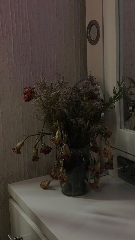 Watering Flowers Aesthetic, Wilted Flower Aesthetic, Rotting Flowers Aesthetic, Dried Flowers Dark Aesthetic, Flower Vase Aesthetic Vintage, Dead Plants Aesthetic, Wilted Rose Aesthetic, Wilting Flowers Aesthetic, Wilted Flowers Aesthetic