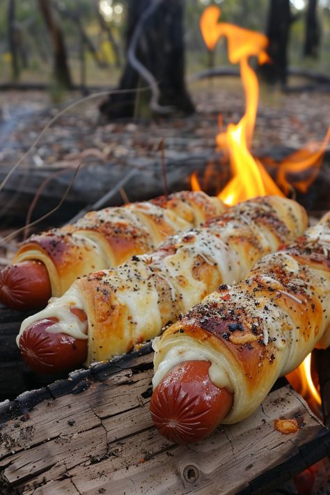 NA Camping Hot Dogs, Easy Campfire Food, Simple Camping Food, Camping Food Ideas Easy, Camping Cooking Ideas, Fun Camping Meals, Campfire Breakfast Burritos, Food On Fire, Easy Campfire Recipes