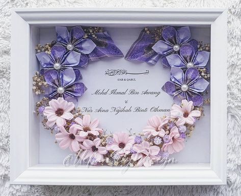 Mas Kahwin Frame, Buket Wedding, Frame Acrylic, Wedding Crafts Diy, Muslimah Fashion Outfits, Wedding Crafts, Muslimah Fashion, Wedding Deco, Crafts Diy