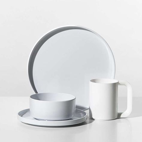 A Tribute to Designer Alan Heller and His Iconic Heller Dinnerware - Remodelista Melamine Dinnerware Sets, Massimo Vignelli, Small Lips, Table Ware, Melamine Dinner Plates, Melamine Bowls, White Dinnerware, Melamine Dinnerware, Melamine Plates