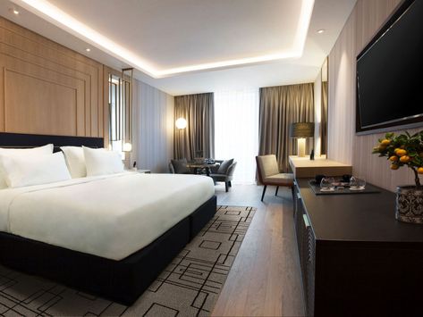 Grand Hyatt Athens Room Bed Furniture Set, Bangkok Itinerary, Hotel Linen, Bangkok Hotel, Wheelchair Accessible, Pool Bar, Hotel Furniture, City Hotel, Five Star Hotel