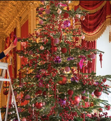 Philippine Christmas Tree, Orange And Red Christmas Tree, Red And Purple Christmas Tree, Jewel Tone Christmas Tree, Christ Is Born Christmas, Christmas Oranges, Christmas Party Inspiration, Christ Is Born, Christ Christmas