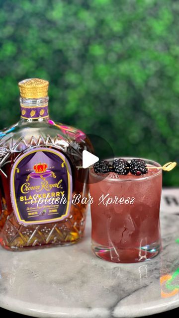 Blackberry Crown Royal Drink Recipes, Blackberry Crown Lemonade, Crown Blackberry Recipes, Crown Royal Blackberry, Blackberry Whiskey Drinks, Crown Blackberry Drinks, Blackberry Crown Royal, Blackberry Crown Drinks, Crown Apple Mixed Drinks