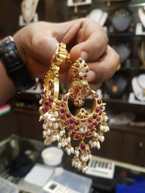 Gold Plated Silver Chandbali Earrings, Gold Plated Ruby Chandbali Earrings, Antique Ruby Chandbali Earrings. Chandbali Earrings Gold, Beautiful Marriage, Jewelry Necklace Simple, Earrings Diamonds, Gold Jhumka Earrings, Indian Jewelry Earrings, Gold Earrings Wedding, Antique Jewellery Designs, Beautiful Gold Necklaces