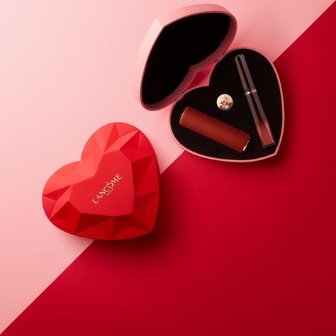 The Shilla Duty Free and Lancôme capture hearts with limited edition lipsticks - Duty Free Hunter - Duty Free Hunter Valentines Idea, Red Aesthetics, Pr Kit, Box Photography, Pink Photography, Season Of Love, Dessert Photography, Makeup Lovers, Makeup Package